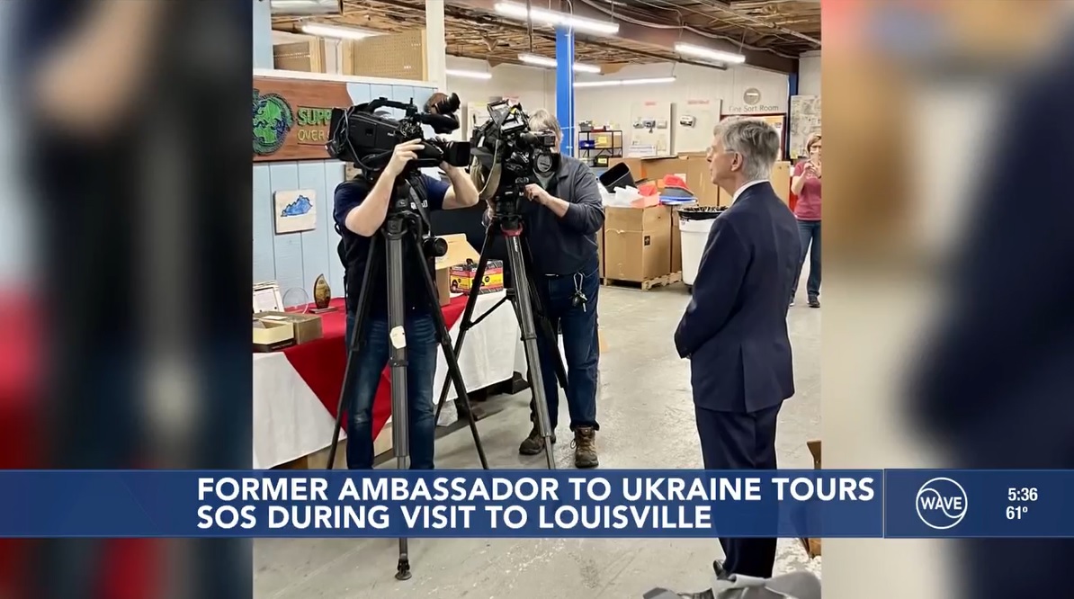 Former Ambassador To Ukraine Tours SOS During Visit To Louisville